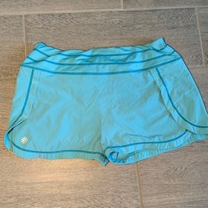 Athleta Shorts Size Medium